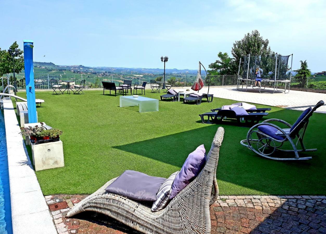 Cascina Roella ξενώνας Monforte dʼAlba Εξωτερικό φωτογραφία